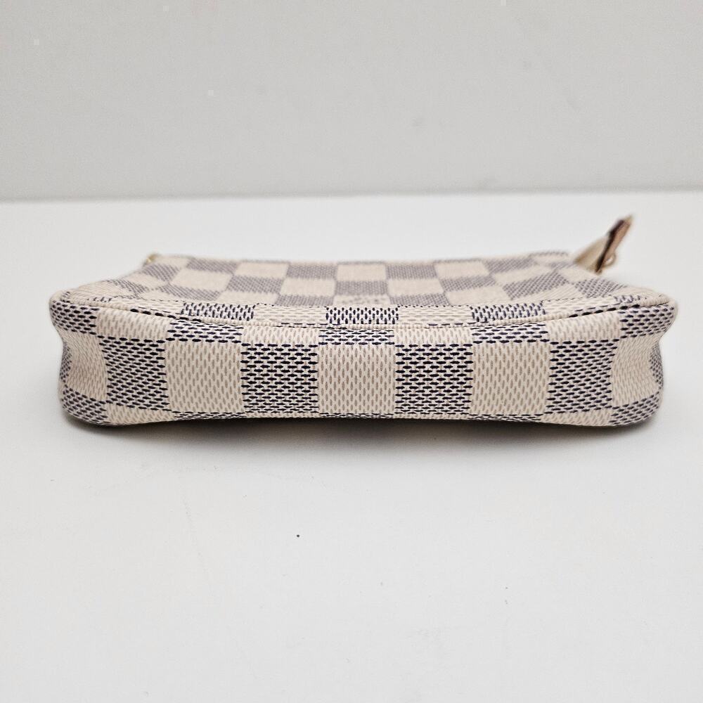 SOLD Louis Vuitton Damier Azur Mini Pochette Accessoires White Pouch - Picture 4 of 7